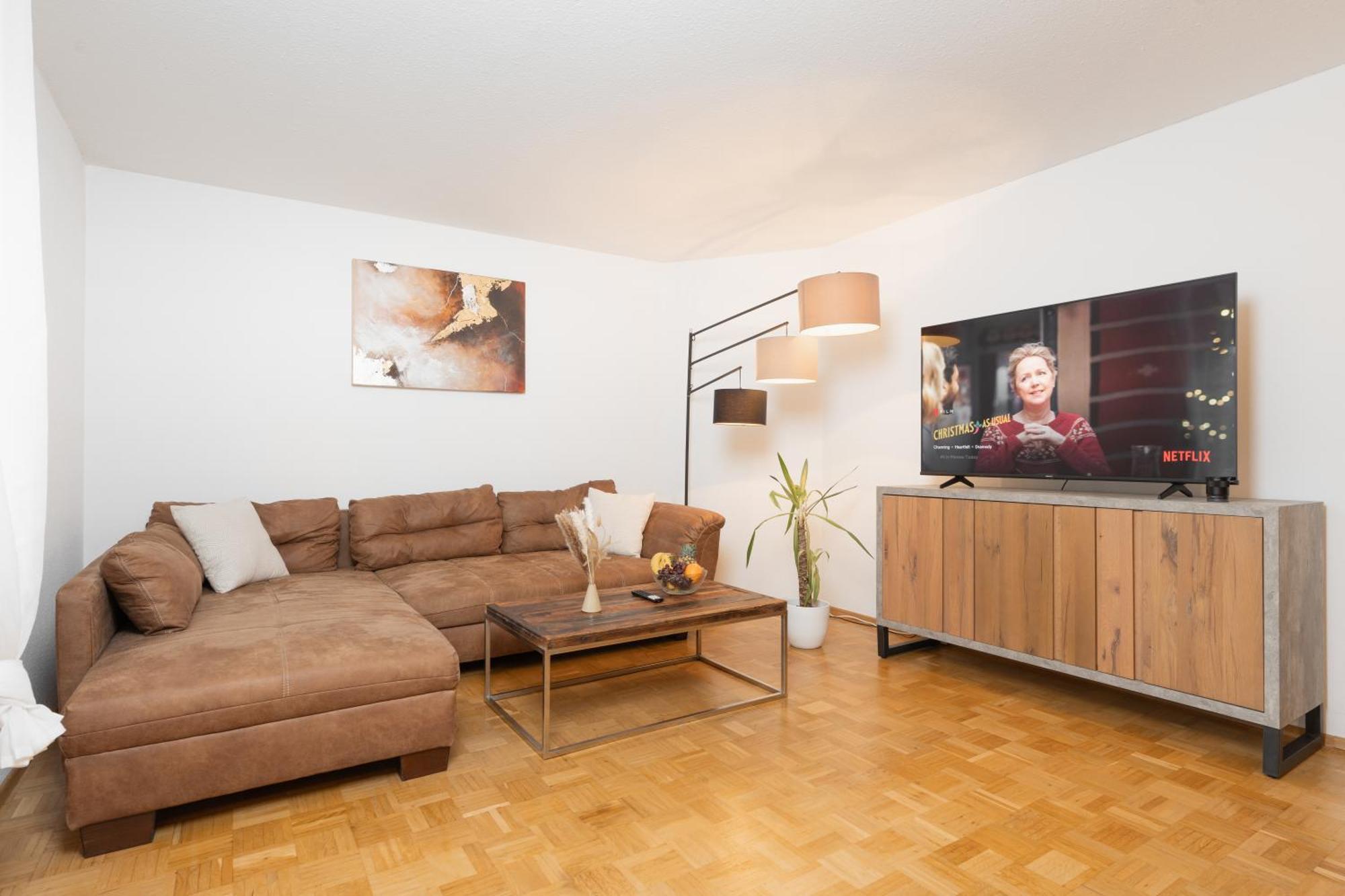 Untersee-Suite Istayunixi Seenaehe-Terrasse-Workspace-Netflix-Parkplatz Radolfzell am Bodensee Bagian luar foto