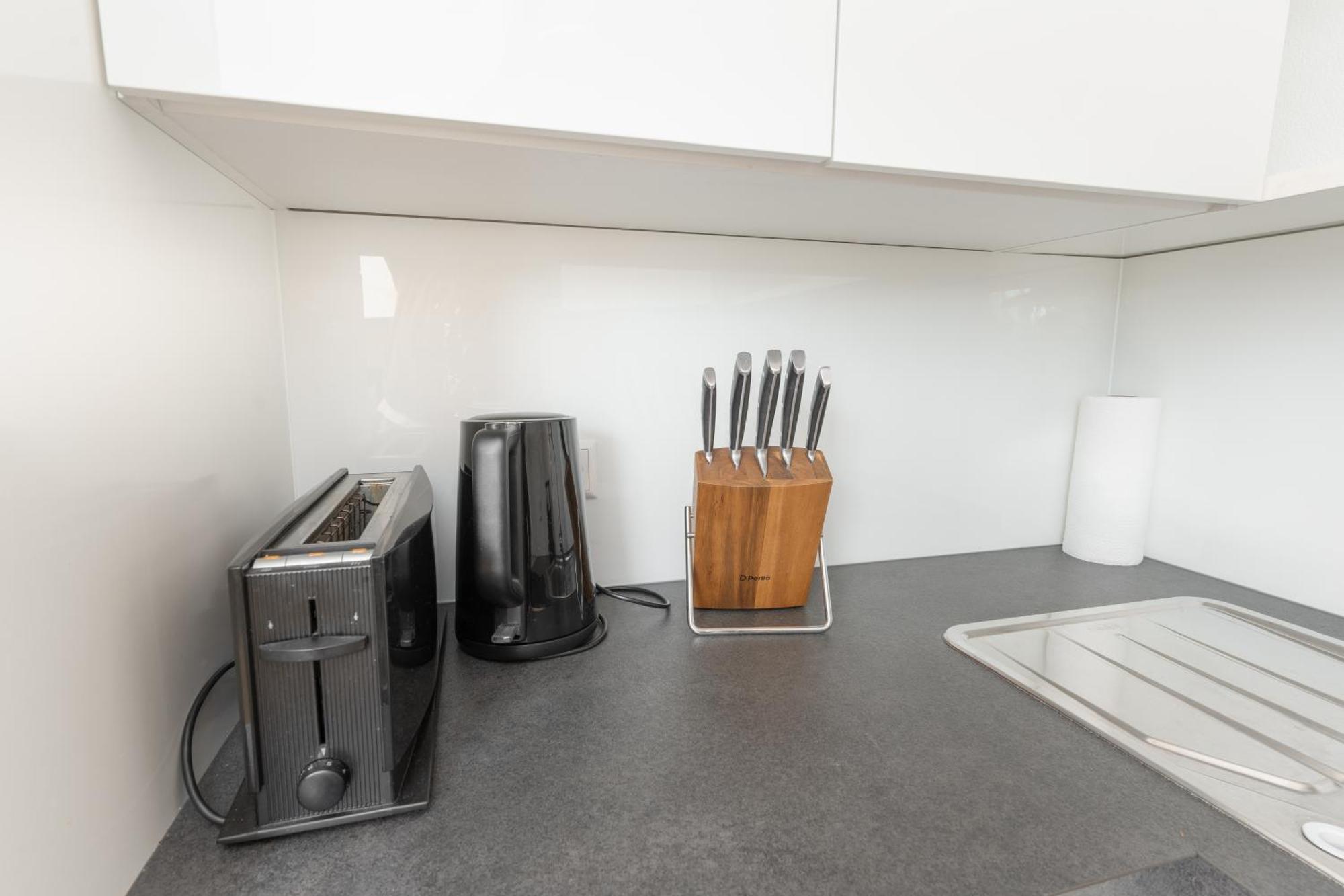 Untersee-Suite Istayunixi Seenaehe-Terrasse-Workspace-Netflix-Parkplatz Radolfzell am Bodensee Bagian luar foto