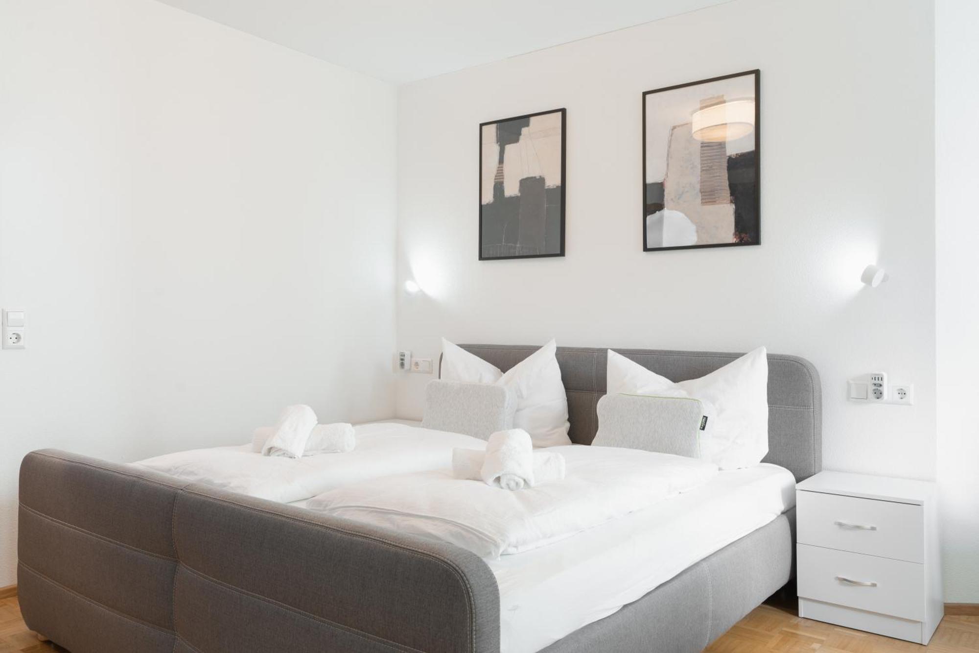 Untersee-Suite Istayunixi Seenaehe-Terrasse-Workspace-Netflix-Parkplatz Radolfzell am Bodensee Bagian luar foto